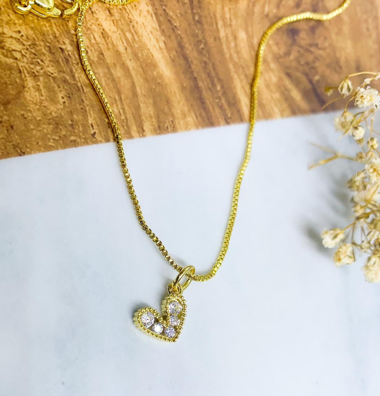 Cadena amor de esperanza transparente
