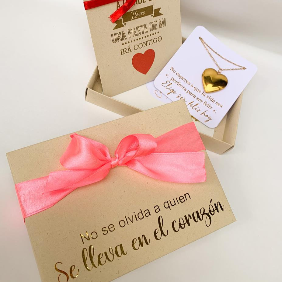 Cadena relicario de amor