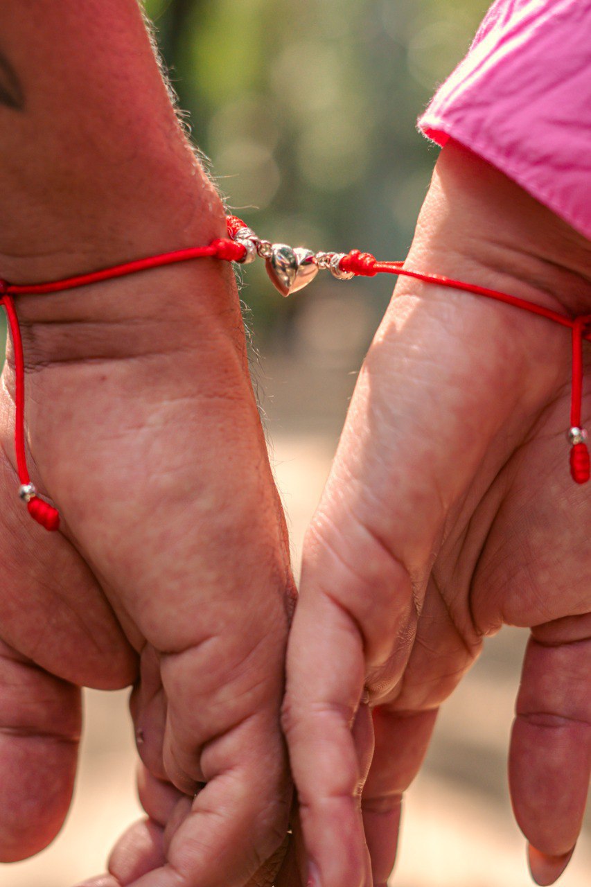 Pulsera hilos de amor